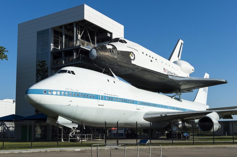 Отель Super 8 By Wyndham Houston Webster Nasa Экстерьер фото